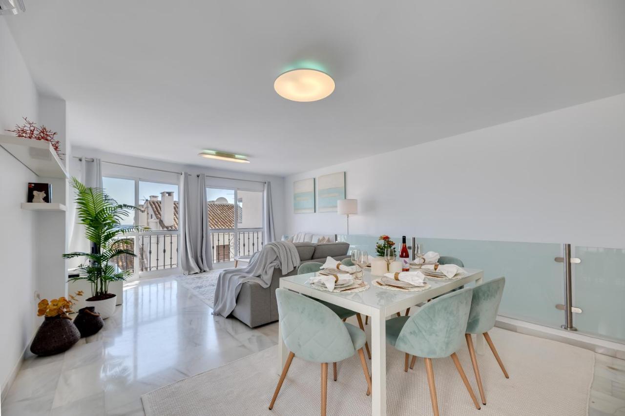 Apartment Vacation I Sea Views, 24-7 Security, Parking, Walk To Everything In Luxurious Puerto Banus *